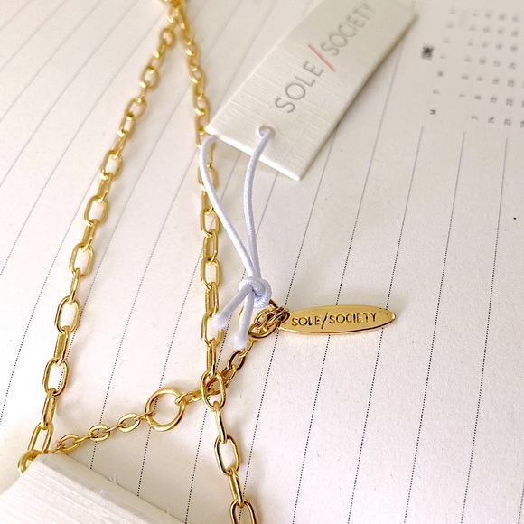 Sole Society Hammered 12k Gold-Plated Open Ring Pendant Necklace - Picture 6 of 10